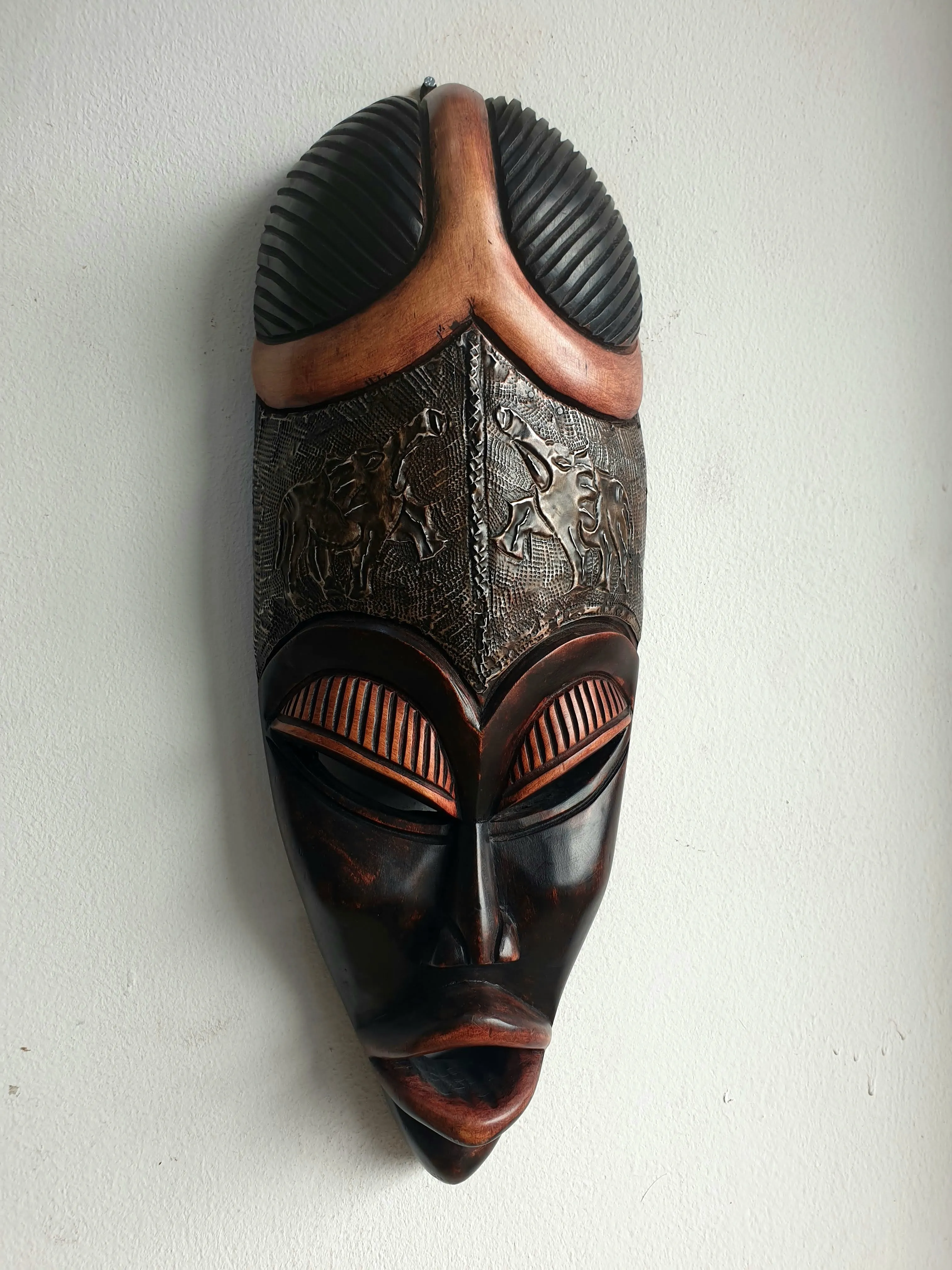 Double Trunk Up Mask